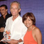 Prefeito recebe homenagem na noite de encerramento do III CurtaSe - Fotos: Márcio Dantas  AAN