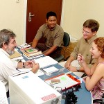 Jornalistas de Olinda conhecem estrutura da Secom da PMA - Fotos: Márcio Dantas  AAN