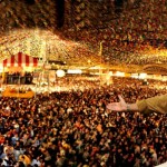Público já ultrapassa as 100 mil pessoas nessa noite de Forró Caju - Foto: César de Oliveira  Clique e amplie