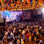 Adelmário Coelho atrai milhares de pessoas na despedida do Forró Caju 2003 - Fotos: Márcio Dantas  AAN  Clique na foto e amplie
