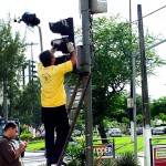 Equipamentos eletrônicos do trânsito recebem manutenção preventiva - Fotos: Lindivaldo Ribeiro  AAN  Clique na foto e amplie