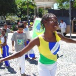 Crianças do Peti participam de manifestação folclórica no centro da cidade - Fotos: Abamel Eduardo  AAN  Clique na foto e amplie