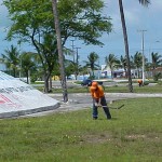 Praças de Aracaju recebem cuidados rotineiros - Equipes fixas fazem a manutenção das praças da cidade