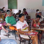 Curso de Alfabetização introduz novas experiências pedagógicas durante suas aulas - Servidores acompanham diariamente as aulas de alfabetização