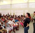 Adolescentes aprendem a evitar doenças sexualmente transmissíveis - Foto: Wellington Barreto  AAN  Clique na foto e amplie