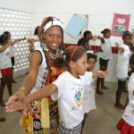 Dança e músicas do Ilê Aiyê encantam crianças assistidas pela Prefeitura de Aracaju - Fotos: Márcio Dantas  Clique na foto e amplie