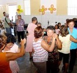 Chá Dançante anima grupo da terceira idade no bairro Veneza - Fotos: Abmael Eduardo  AAN  Clique na foto e amplie