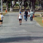 População procura o Parque da Sementeira para caminhadas e lazer - Parque é procurado por dezenas de pessoas diariamente