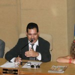 Autoridades mirins de Aracaju participam de sessão especial na Câmara de Vereadores - Prefeita mirim durante discurso na Câmara