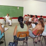 Professores realizam práticas pedagógicas com alunos que apresentam deficiência visual e auditiva - Fotos: Walter Martins  AAN  Clique na foto e amplie