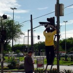 Sinais de trânsito e radares eletrônicos são revisados pelas equipes da SMTT - Fotos: Lindivaldo Ribeiro  AAN  Clique na foto e amplie