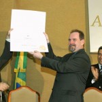 Prefeito participa da solenidade de entrega do Título de Cidadão Aracajuano ao presidente da Petrobras - Fotos: Márcio Dantas  AAN  Clique na foto e amplie