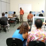 Servidores municipais fazem curso de informática na Fundat - Foto: Wellington Barreto  AAN  Clique na foto e amplie