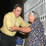 Prefeito inaugura ruas drenadas e pavimentadas no bairro Siqueira Campos - Fotos: Wellington Barreto