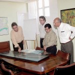 Prefeito faz balanço da administração para secretários municipais de cidade do Equador - Fotos: Wellington Barreto