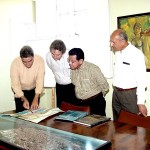 Prefeito faz balanço da administração para secretários municipais de cidade do Equador - Fotos: Wellington Barreto
