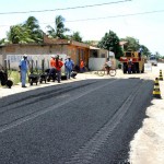 População beneficiada com serviços realizados pela Emurb - Fotos: Wellington Barreto