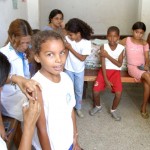 Estudantes do bairro Santa Maria recebem vacina contra hepatite B - Fotos: Wellington Barreto