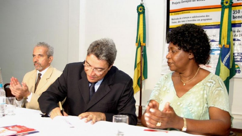 Convênio entre Governo Federal e Prefeitura de Aracaju garante assistência a famílias da capital