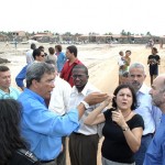 Comunidade da Coroa do Meio recebe as primeiras casas do projeto de reurbanização do bairro - Fotos: Márcio Dantas