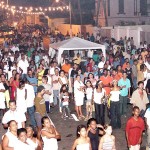 População do bairro Industrial comemora chegada de 2004 na nova orla - Fotos: Abmael Eduardo