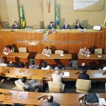 Discurso do prefeito Marcelo Déda na abertura dos trabalhos legislativos de 2004  - Prefeito discursa na Câmara