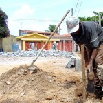 Prefeitura executa obra de pavimentação na rua Ananias Ferreira  - Pavimentação facilitará acesso de veículos