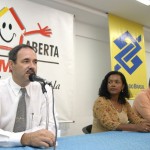 Cerca de 500 pessoas são beneficiadas com a entrega dos primeiros kits do programa Brasil Alfabetizado - Prefeito entrega kits do Brasil Alfabetizado