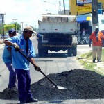 Cidadãos aracajuanos elogiam o revestimento asfáltico da Rua Cel. Stanley Silveira - Fotos: Wellington Barreto