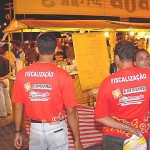 Comerciantes estarão proibidos de vender bebidas alcoólicas a menores durante o Carnaju - Fiscalização da Emsurb estará atenta durante a festa