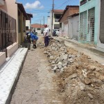 Emurb executa serviços de drenagem no conjunto Castelo Branco - Recuperação da drenagem acabará com água empoçada