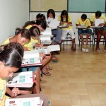 Adolescentes do Recriando Caminho ganham curso de inglês - Fotos: Wellington Barreto