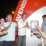 Moradores do conjunto Orlando Dantas comemoram a “nova” avenida Gasoduto - Fotos: Márcio Dantas