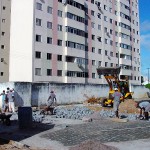 Calçamento da rua Ananias Ferreira está sendo finalizado - Fotos: Márcio Garcez