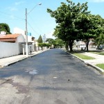 Iniciada hoje recuperação do recapeamento asfáltico da avenida Pedro Paes Azevedo - Foto: Márcio Dantas