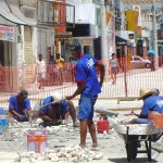 População diz que pedras portuguesas resgatam a autenticidade dos calçadões de Aracaju - Fotos: Wellington Barreto