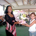 Secretária de Educação visita escola reformada no bairro Siqueira Campos - Fotos: Walter Martins