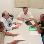 Secretários municipais e sindicalistas discutem questão salarial dos servidores - Fotos: Márcio Garcez