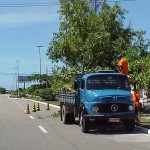 Serviço de podação presente na avenida Heráclito Rollemberg - Atuação da Emsurb acontece em vários bairros