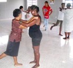 Fisioterapia Preventiva: uma ação da PMA em benefício da comunidade - Aula prática com a fisioterapeuta