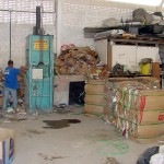 Prefeitura apóia Cooperativa que garante emprego e renda a excatadores de lixo - Fotos: Márcio Garcez