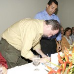 Marcelo Déda prestigia assinatura de compromisso entre Petrobras e prefeituras do interior - Fotos: Márcio Dantas