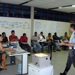 Motofretistas participam de curso oferecido pela SMTT - Fotos: Lindivaldo Ribeiro