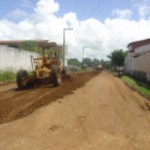 Serviços de terraplanagem em ruas da Coroa do Meio - Serviços de terraplenagem