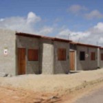 Mais 150 casas construídas pela PMA serão entregues aos moradores da Coroa do Meio - 150 casas serão entregues no final do mês