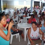 Secretaria de Educação homenageia mães de estudantes do Santa Maria - Fotos: Walter Martins