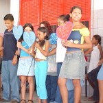 Mães do bairro José Conrado de Araújo recebem homenagem da escola Alencar Cardoso - Fotos: Walter Martins