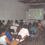 Garis e margaridas têm sessão de cinema exclusiva - Tarde de lazer foi na Casa do Gari