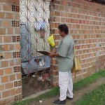 Número de casos de dengue diminui em Aracaju - Agente de saúde em ação