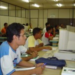 Cursos de Designer Gráfico e Eletrônica Industrial são oferecidos gratuitamente pela prefeitura - Primeiro dia de aula no Senai